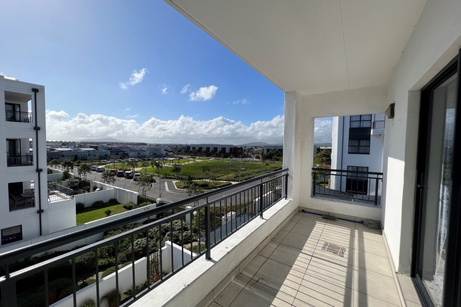 1 Bedroom Property for Sale in Sandown Western Cape